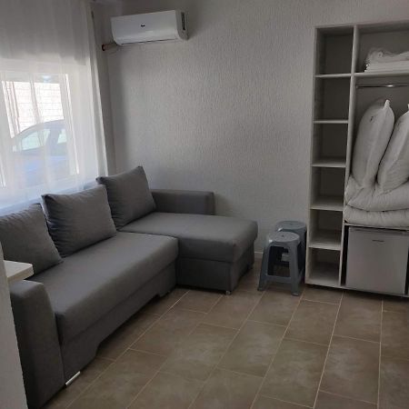 Enki Hotel Западен Ефорие Екстериор снимка