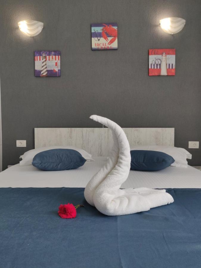 Enki Hotel Западен Ефорие Екстериор снимка